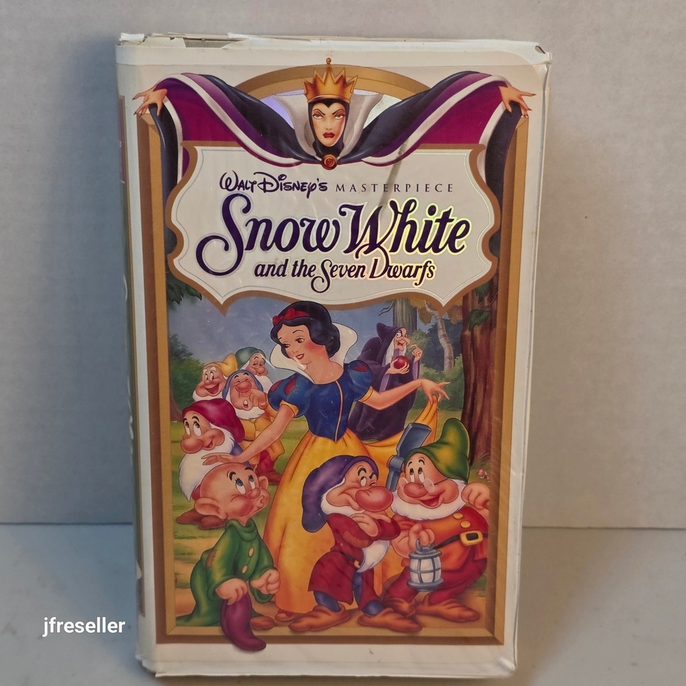 Snow White and the Seven Dwarfs VHS W/Clamshell Walt Disney Masterpiece